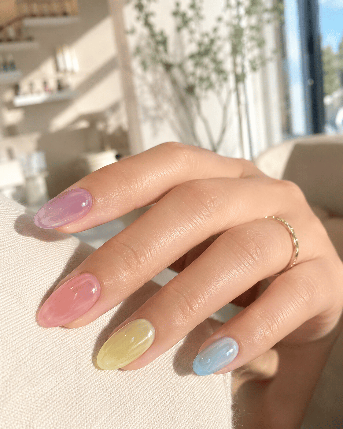 multicolor-pastel-jelly-nails-summer